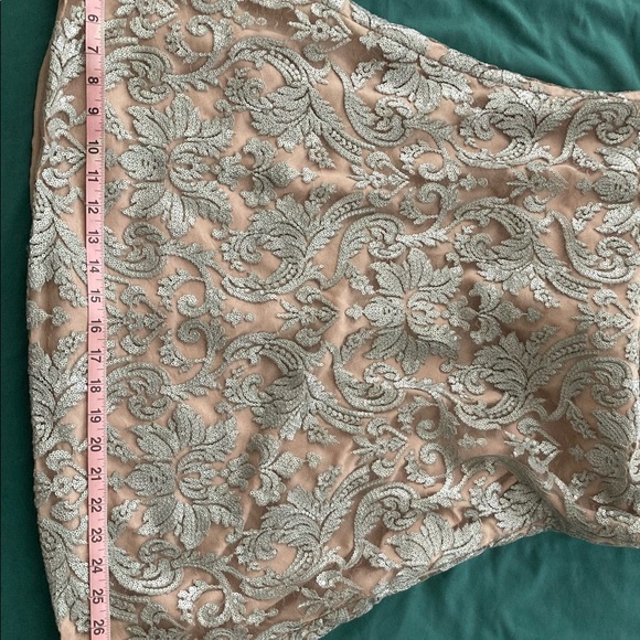 Dress the population - long formal dress - Picture 12 of 12